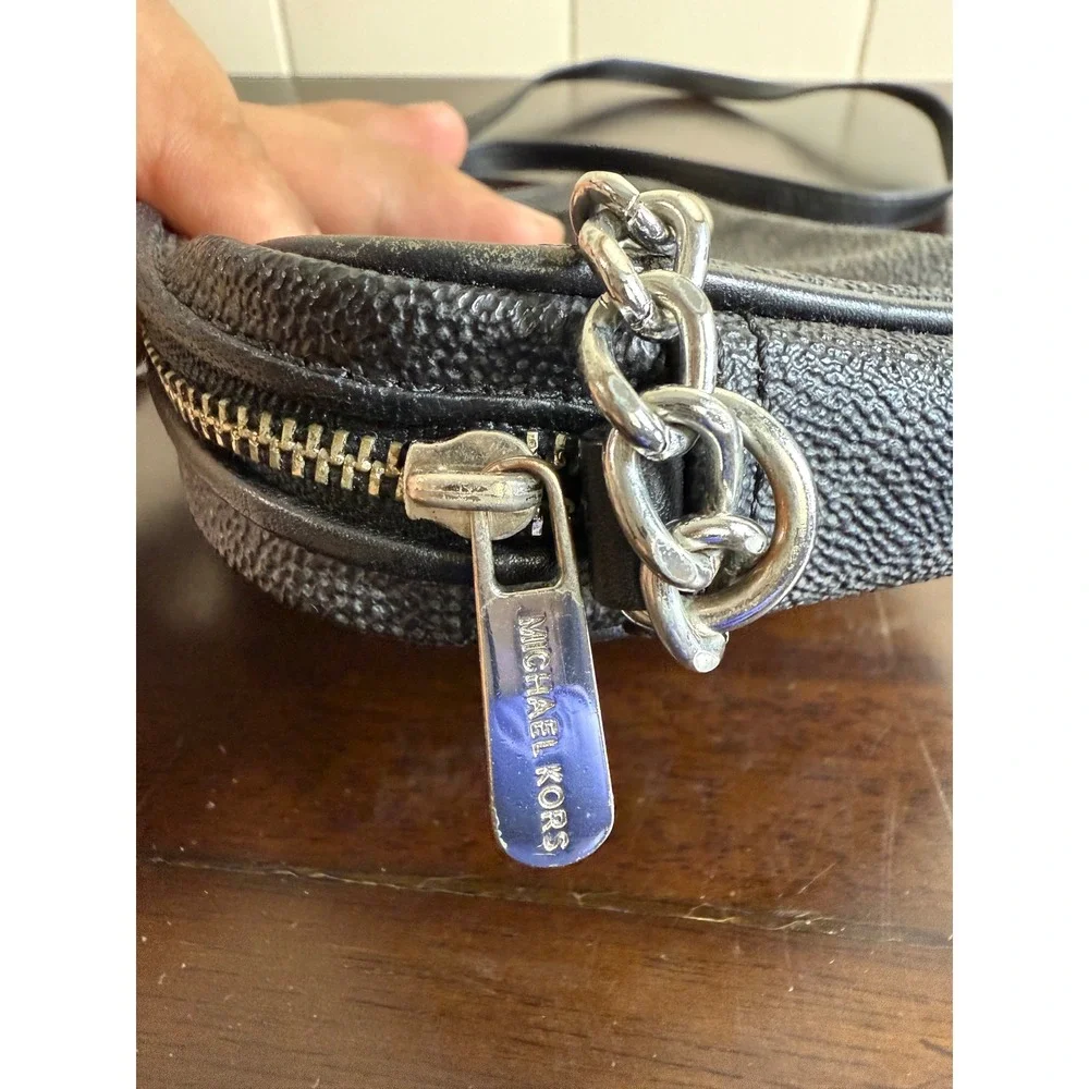 Michael Kors Crossbody Bag Women's Silver Chain‎ Strap Designer Purse